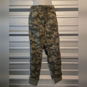 Ashley Mason Men's Camo Joggers
